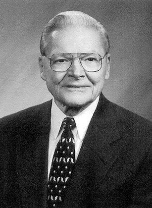 Lifetime Donor William Whipple